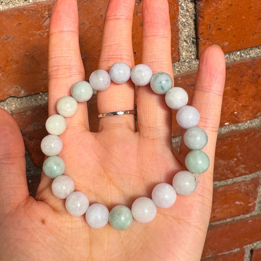 Natural Jadeite Jade Bracelet – 10mm Beads